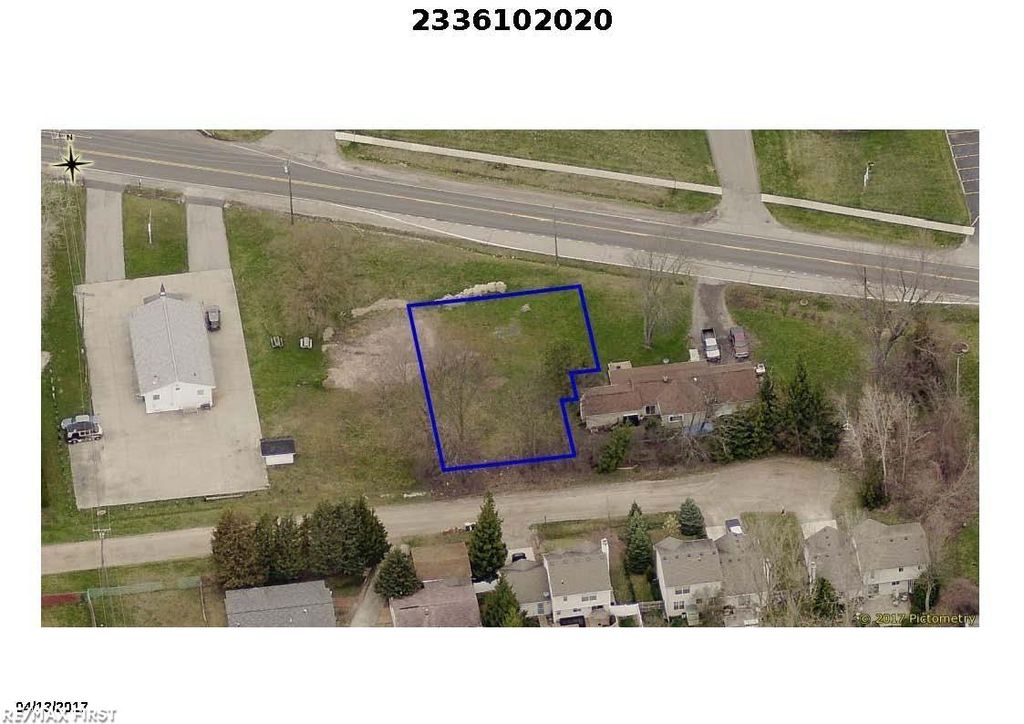 Rockcastle Street, Farmington Hills, MI 48336