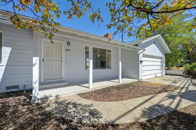 3639 Whitney Ave, Sacramento, CA 95821