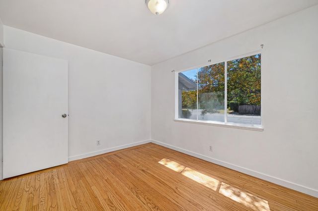 3639 Whitney Ave, Sacramento, CA 95821
