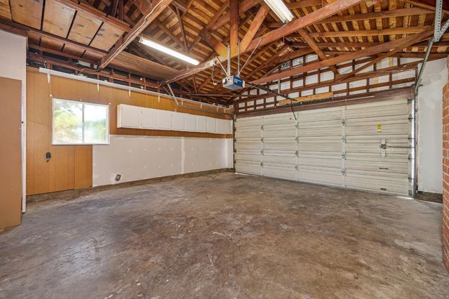 3639 Whitney Ave, Sacramento, CA 95821