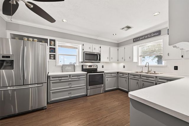 10550 Brinkmeyer Road, Needville, TX 77461