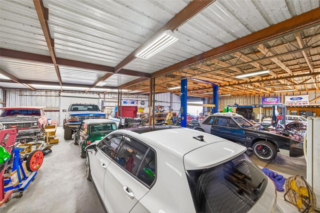 10550 Brinkmeyer Road, Needville, TX 77461