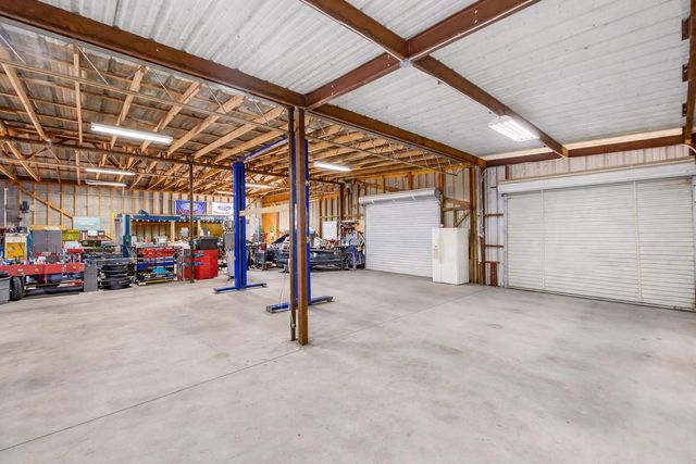 10550 Brinkmeyer Road, Needville, TX 77461