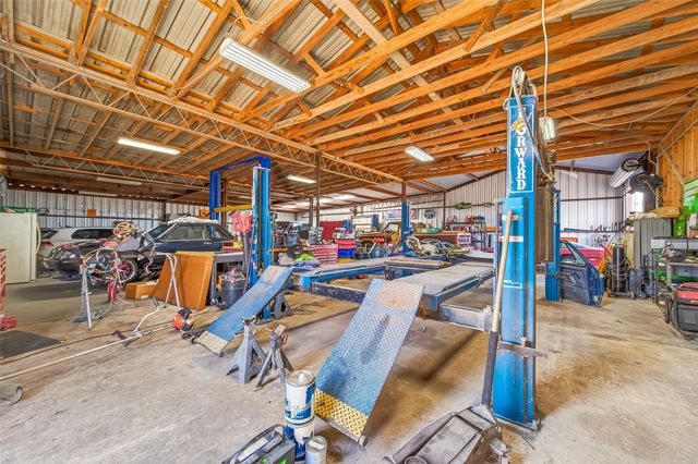 10550 Brinkmeyer Road, Needville, TX 77461