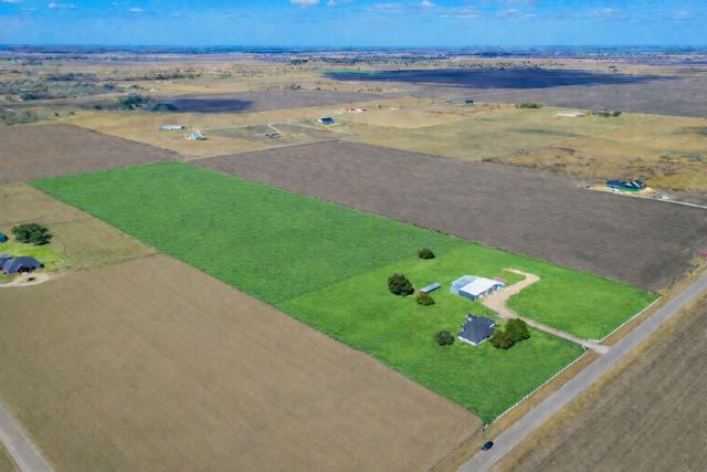 10550 Brinkmeyer Road, Needville, TX 77461