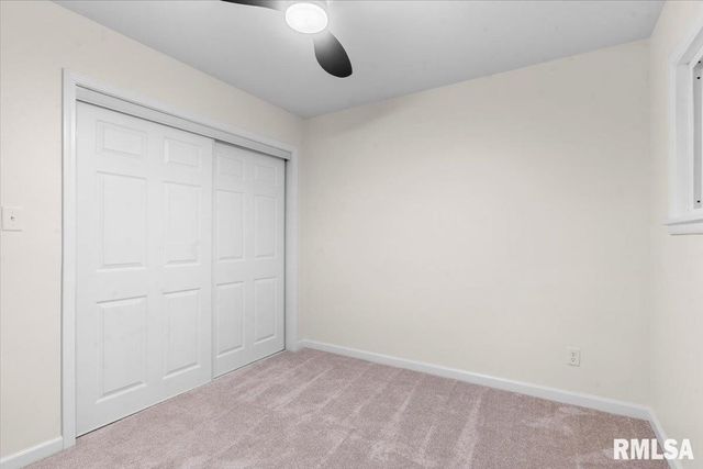 66 W Hazel Dell Lane, Springfield, IL 62703