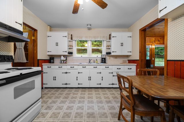 7548 S Dune Highway, Empire, MI 49630