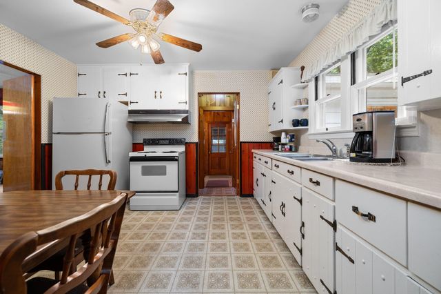 7548 S Dune Highway, Empire, MI 49630