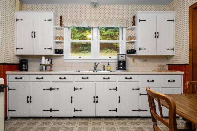 7548 S Dune Highway, Empire, MI 49630