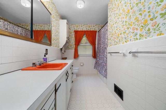 7548 S Dune Highway, Empire, MI 49630