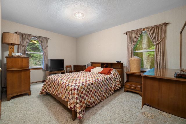 7548 S Dune Highway, Empire, MI 49630