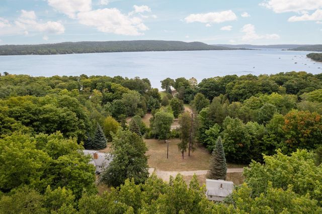 7548 S Dune Highway, Empire, MI 49630