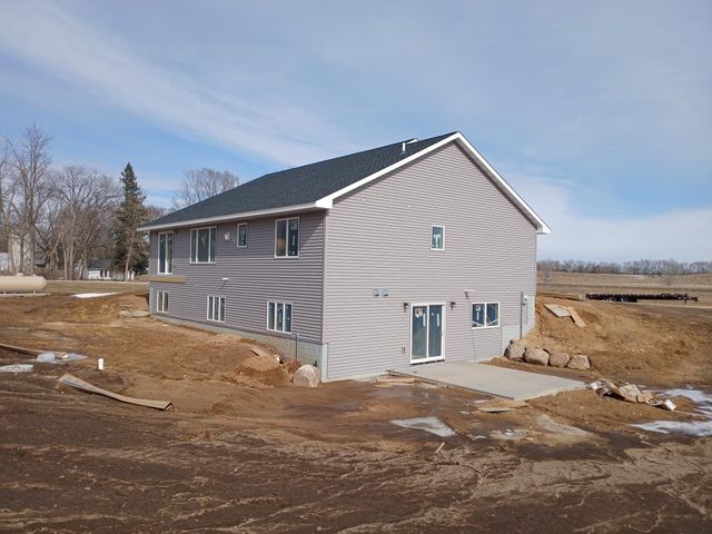 922 County Road T, Hammond, WI 54015