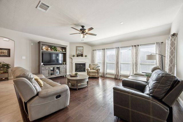 520 Winnetka Drive, Oak Point, TX 75068