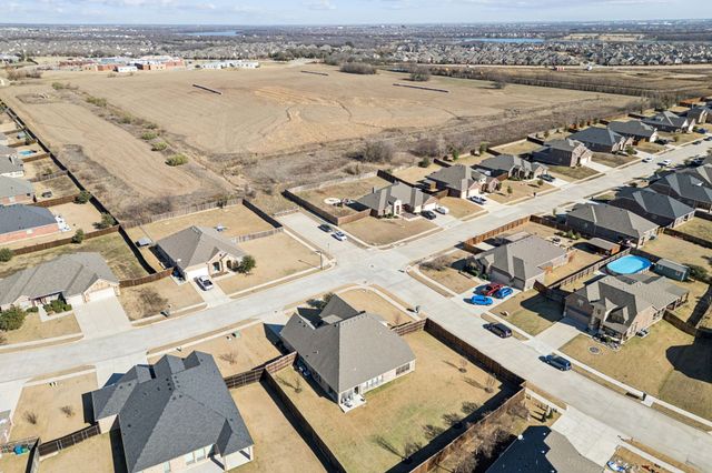 520 Winnetka Drive, Oak Point, TX 75068