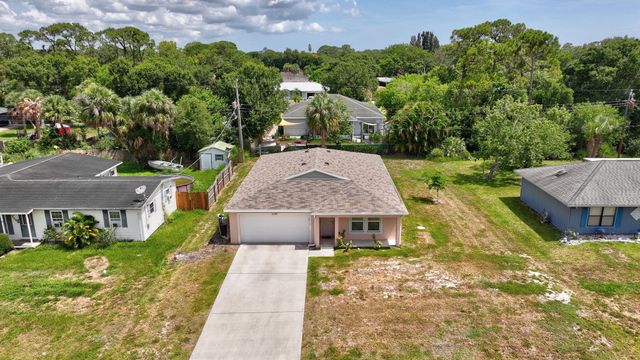 7106 Lakeland Boulevard, Fort Pierce, FL 34951
