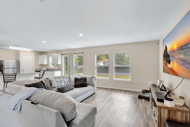 7106 Lakeland Boulevard, Fort Pierce, FL 34951