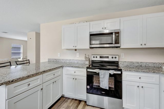 7106 Lakeland Boulevard, Fort Pierce, FL 34951