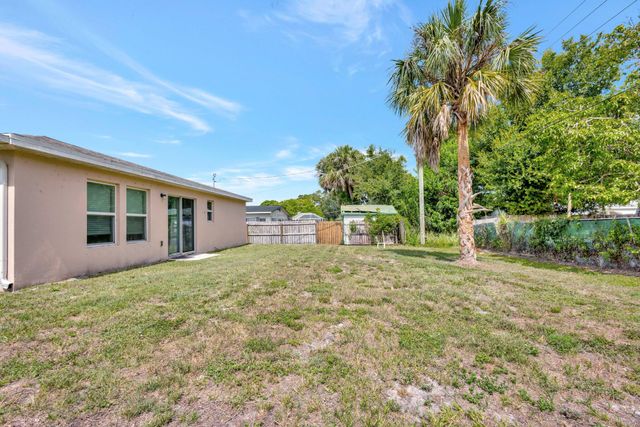 7106 Lakeland Boulevard, Fort Pierce, FL 34951