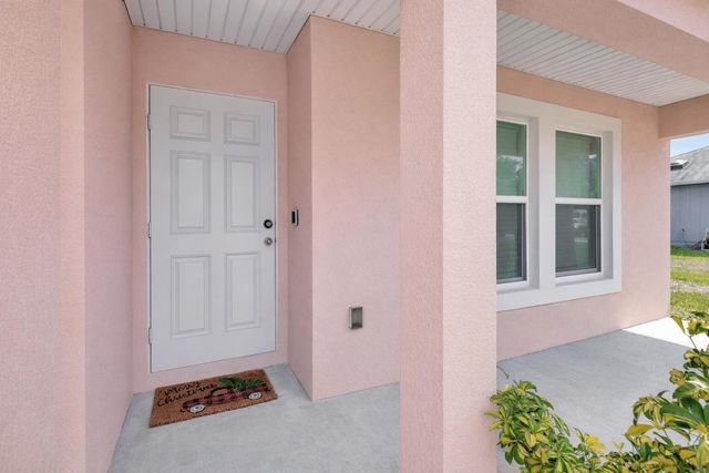 7106 Lakeland Boulevard, Fort Pierce, FL 34951