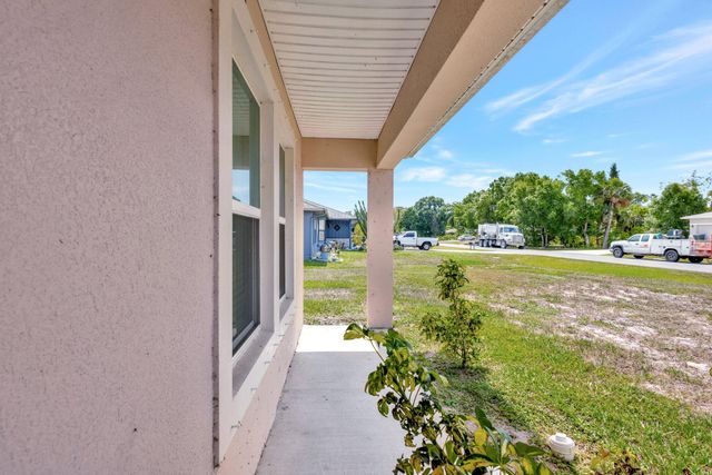 7106 Lakeland Boulevard, Fort Pierce, FL 34951
