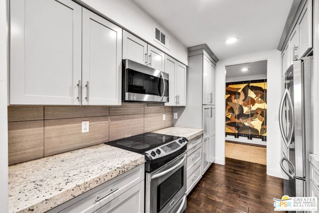 1660 S La Reina Way 1A, Palm Springs, CA 92264