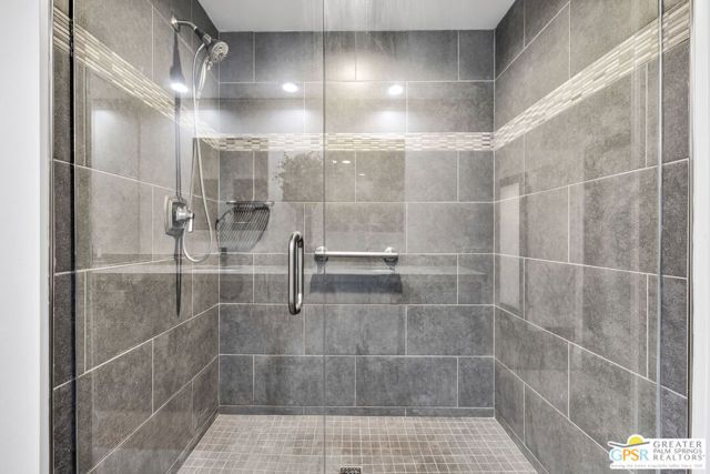 1660 S La Reina Way 1A, Palm Springs, CA 92264