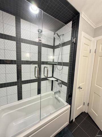 15703 Old State Road, Evansville, IN 47725