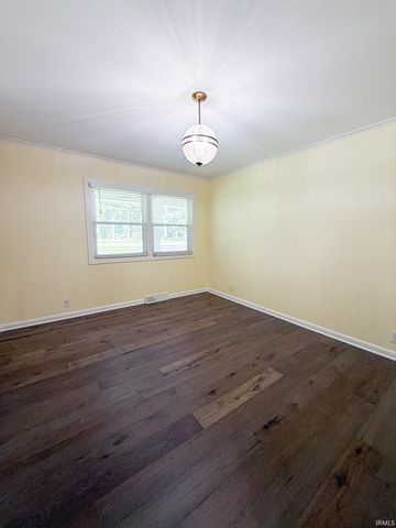 15703 Old State Road, Evansville, IN 47725