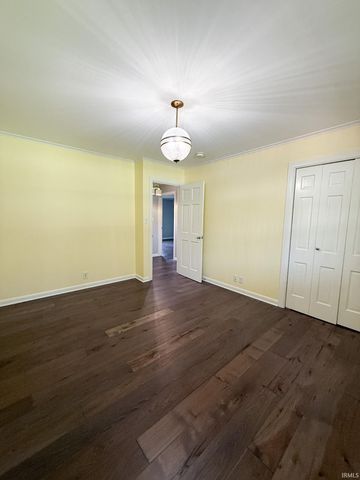 15703 Old State Road, Evansville, IN 47725