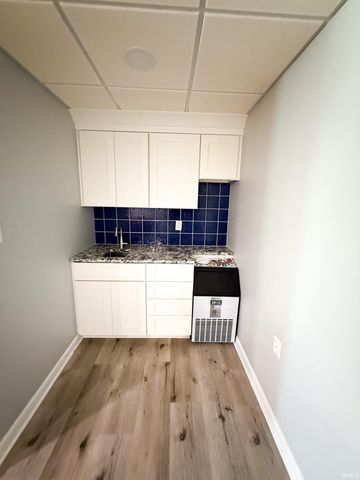 15703 Old State Road, Evansville, IN 47725