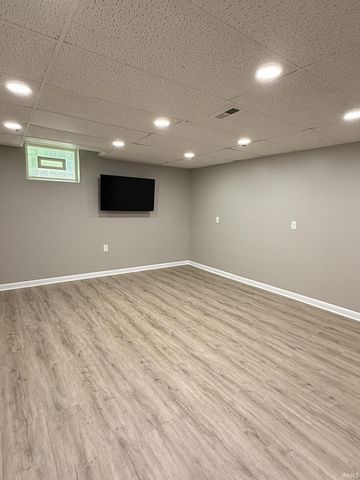 15703 Old State Road, Evansville, IN 47725