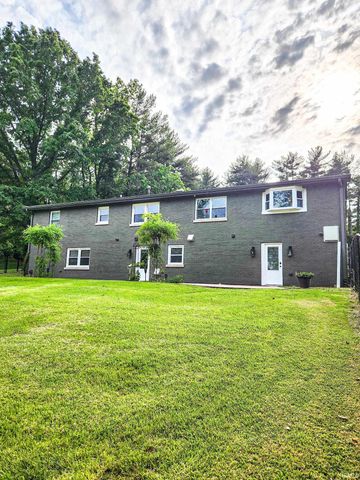 15703 Old State Road, Evansville, IN 47725