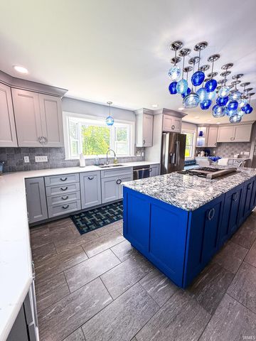 15703 Old State Road, Evansville, IN 47725