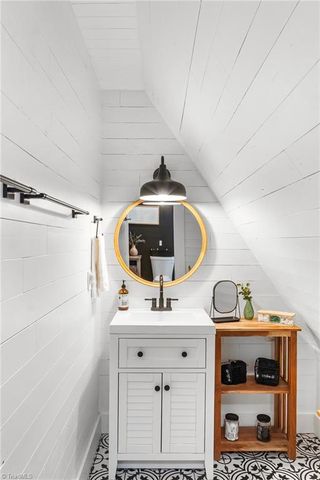 1102 Johnson Street, High Point, NC 27262