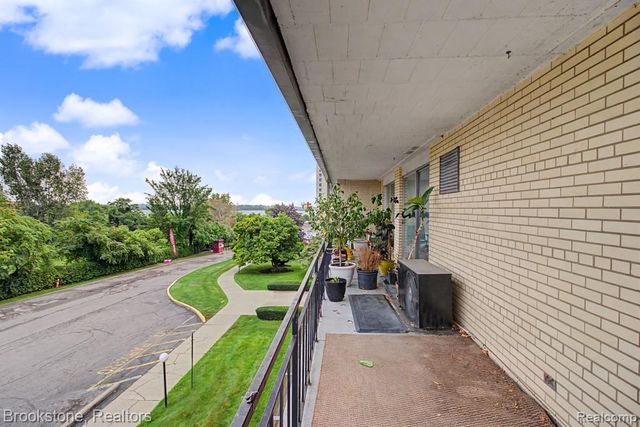 8300 E Jefferson Avenue 308, Detroit, MI 48209