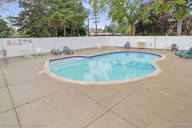 8300 E Jefferson Avenue 308, Detroit, MI 48209
