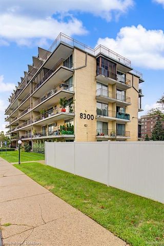 8300 E Jefferson Avenue 308, Detroit, MI 48209