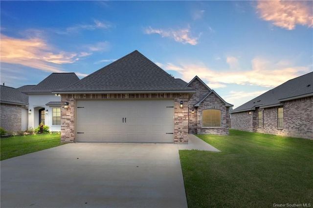556 Sheila Drive, Sulphur, LA 70663