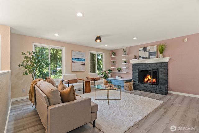 10614 NE 149TH ST, Bothell, WA 98011