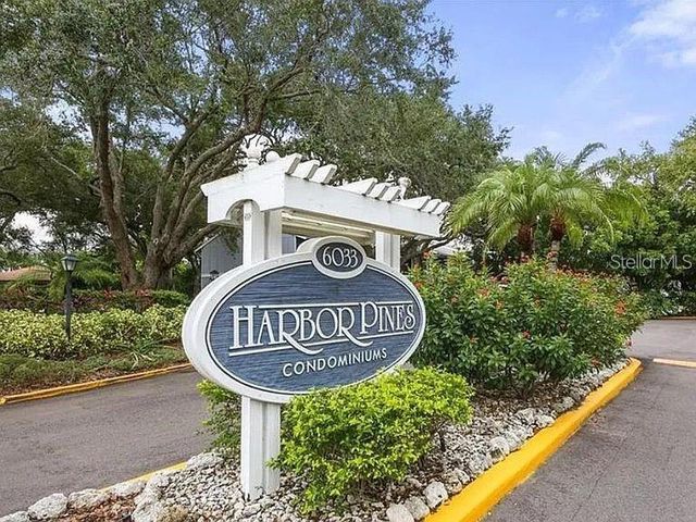 6033 34TH STREET W 114, Bradenton, FL 34210