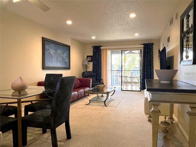 6033 34TH STREET W 114, Bradenton, FL 34210