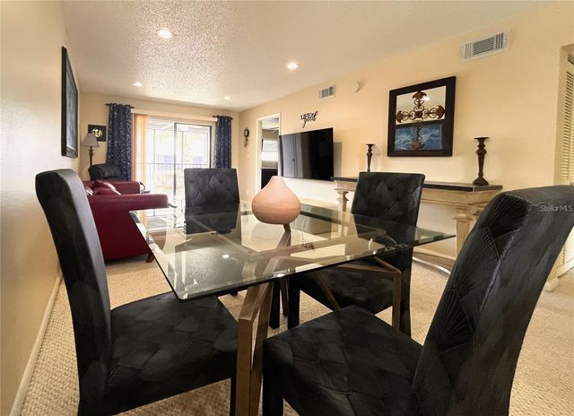 6033 34TH STREET W 114, Bradenton, FL 34210