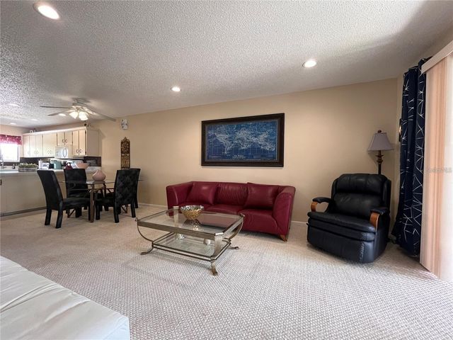 6033 34TH STREET W 114, Bradenton, FL 34210