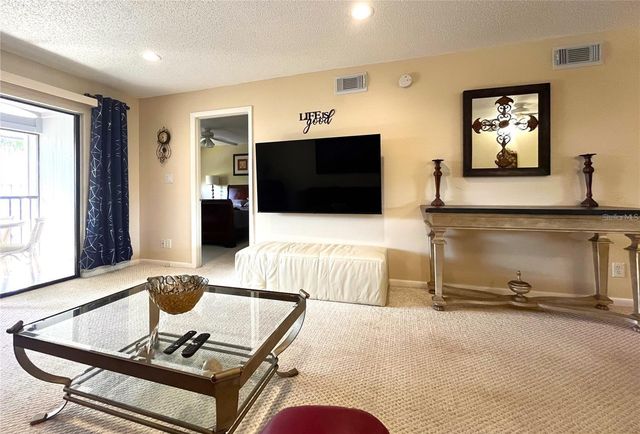 6033 34TH STREET W 114, Bradenton, FL 34210