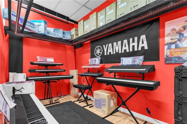 5110 Whittier, Los Angeles, CA 90022