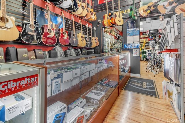 5110 Whittier, Los Angeles, CA 90022