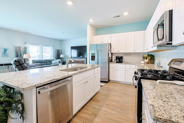 352 Hidden Cove Dr., Little River, SC 29566
