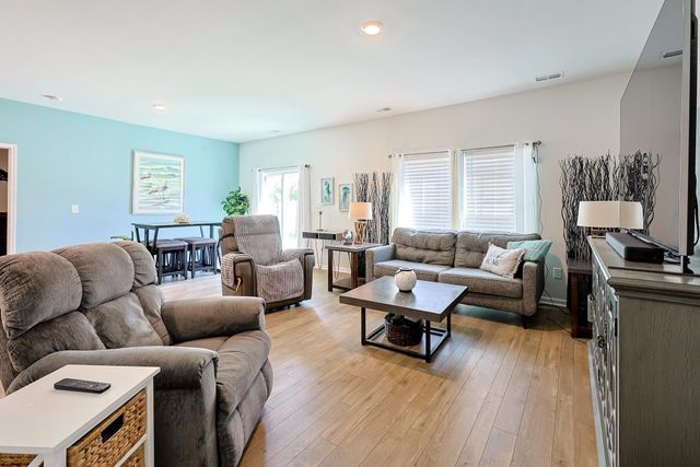 352 Hidden Cove Dr., Little River, SC 29566
