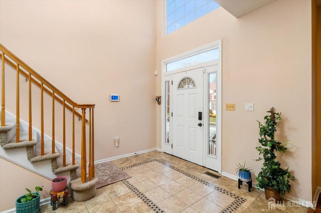 33 Yorktown Road, South Brunswick, NJ 08852